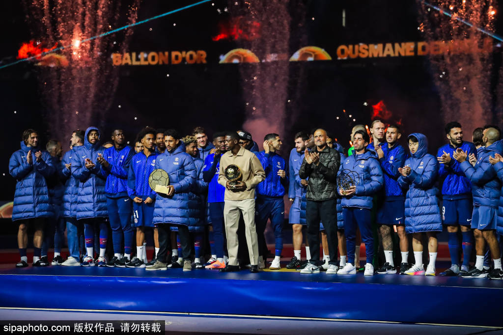 门德斯神勇！十人巴黎5-1横扫勒沃库森，背后藏着怎样的战术秘密？